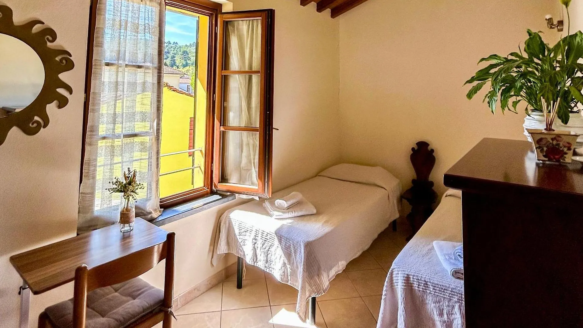 Countryside Flat, Corte Del Barone. Breakfast In. Apartment Capannori Italy